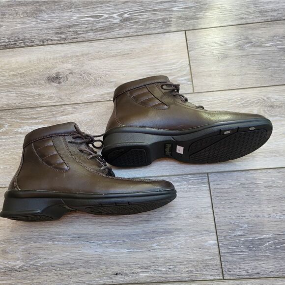 Women's Propet PEGGY Lace Up Boots BROWN 6 new without tags - Picture 3 of 8